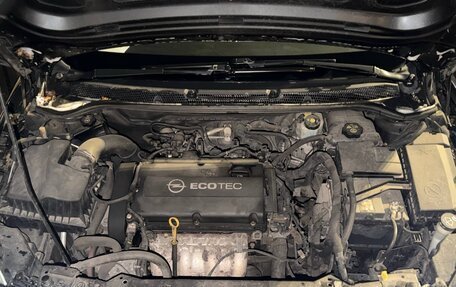 Opel Astra J, 2011 год, 700 000 рублей, 6 фотография