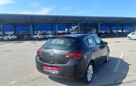 Opel Astra J, 2011 год, 700 000 рублей, 4 фотография