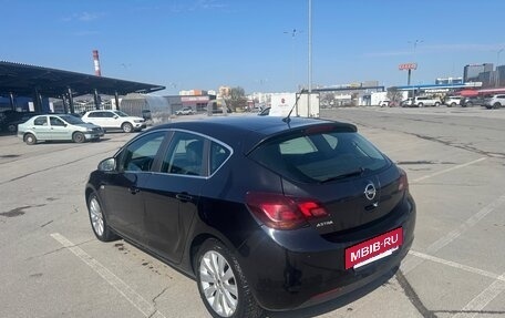 Opel Astra J, 2011 год, 700 000 рублей, 5 фотография