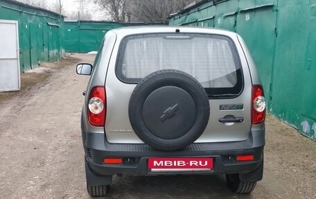 Chevrolet Niva I рестайлинг, 2014 год, 700 000 рублей, 3 фотография