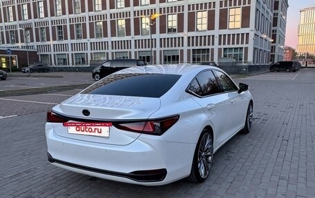 Lexus ES VII, 2019 год, 4 500 000 рублей, 5 фотография