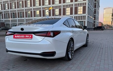 Lexus ES VII, 2019 год, 4 500 000 рублей, 4 фотография