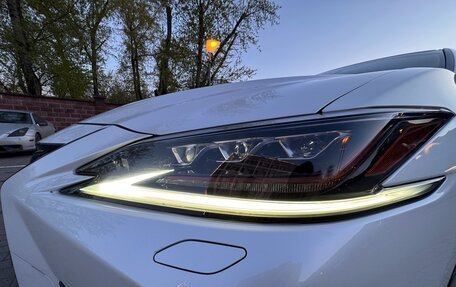 Lexus ES VII, 2019 год, 4 500 000 рублей, 19 фотография