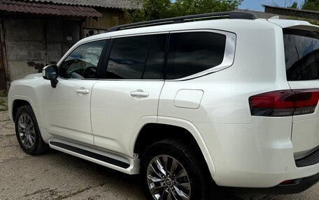 Toyota Land Cruiser, 2023 год, 10 700 000 рублей, 3 фотография