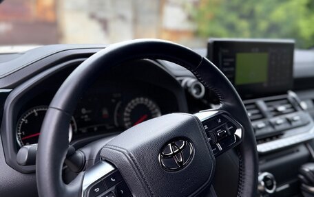 Toyota Land Cruiser, 2023 год, 10 700 000 рублей, 8 фотография