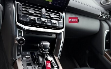 Toyota Land Cruiser, 2023 год, 10 700 000 рублей, 9 фотография