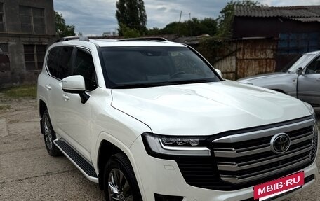 Toyota Land Cruiser, 2023 год, 10 700 000 рублей, 16 фотография