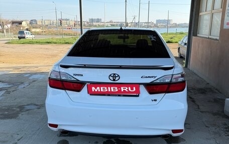 Toyota Camry, 2015 год, 2 000 000 рублей, 2 фотография