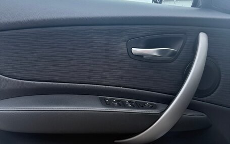 BMW 1 серия, 2011 год, 990 000 рублей, 18 фотография