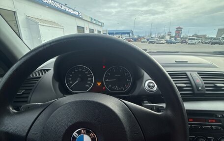 BMW 1 серия, 2011 год, 990 000 рублей, 21 фотография