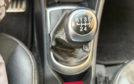 Hyundai Solaris II рестайлинг, 2012 год, 560 000 рублей, 10 фотография