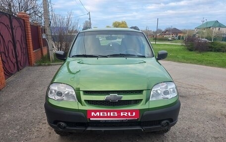 Chevrolet Niva I рестайлинг, 2016 год, 730 000 рублей, 2 фотография