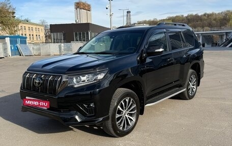 Toyota Land Cruiser Prado 150 рестайлинг 2, 2021 год, 7 630 000 рублей, 3 фотография