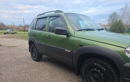 Chevrolet Niva I рестайлинг, 2016 год, 730 000 рублей, 5 фотография