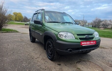 Chevrolet Niva I рестайлинг, 2016 год, 730 000 рублей, 4 фотография