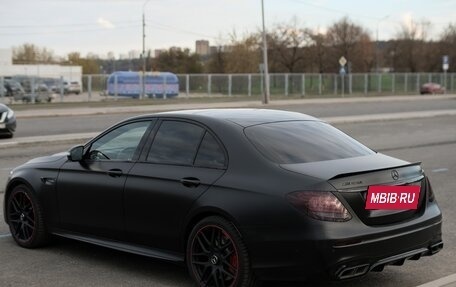 Mercedes-Benz E-Класс AMG, 2018 год, 6 499 999 рублей, 3 фотография