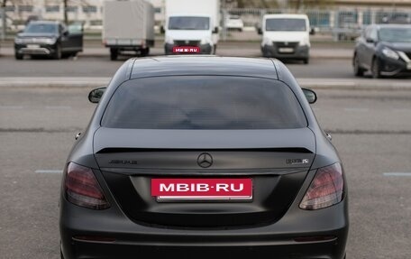 Mercedes-Benz E-Класс AMG, 2018 год, 6 499 999 рублей, 4 фотография