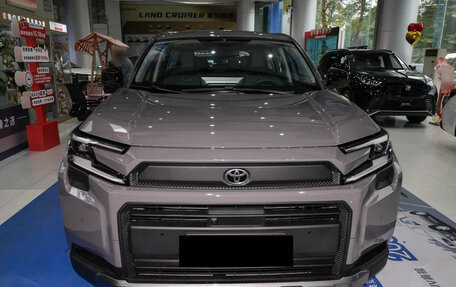 Toyota RAV4, 2026 год, 3 949 000 рублей, 2 фотография