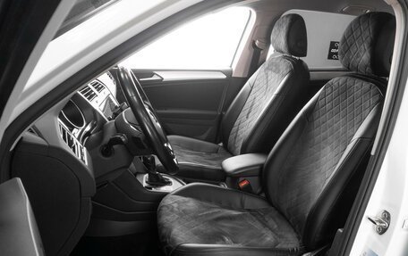 Volkswagen Tiguan II, 2020 год, 2 339 000 рублей, 10 фотография