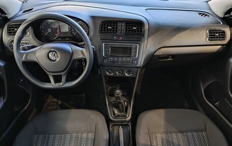 Volkswagen Polo VI (EU Market), 2017 год, 1 250 000 рублей, 10 фотография