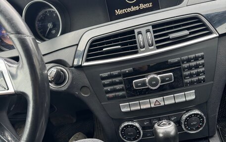 Mercedes-Benz C-Класс, 2011 год, 949 000 рублей, 6 фотография