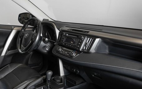 Toyota RAV4, 2018 год, 2 664 000 рублей, 7 фотография