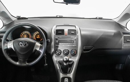 Toyota Auris II, 2009 год, 700 000 рублей, 6 фотография