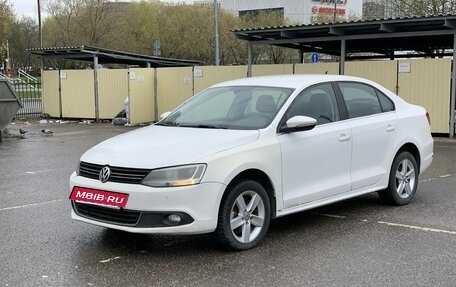 Volkswagen Jetta VI, 2012 год, 650 000 рублей, 2 фотография