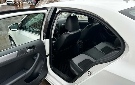 Volkswagen Jetta VI, 2012 год, 650 000 рублей, 7 фотография