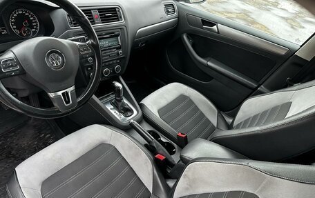 Volkswagen Jetta VI, 2012 год, 650 000 рублей, 14 фотография