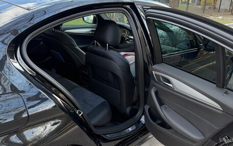 BMW 5 серия, 2019 год, 3 300 000 рублей, 15 фотография