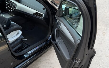 BMW 5 серия, 2019 год, 3 300 000 рублей, 13 фотография