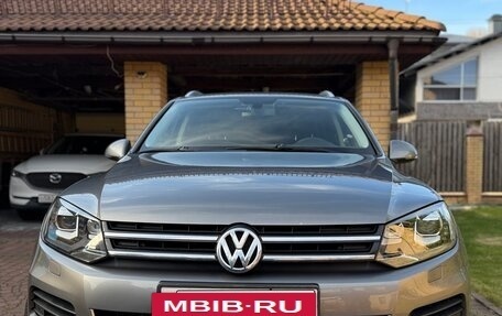 Volkswagen Touareg III, 2012 год, 2 300 000 рублей, 13 фотография