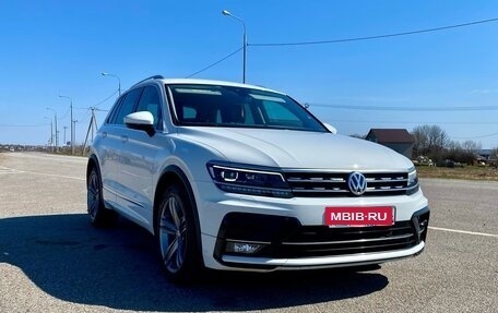 Volkswagen Tiguan II, 2018 год, 2 900 000 рублей, 6 фотография