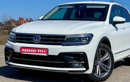 Volkswagen Tiguan II, 2018 год, 2 900 000 рублей, 16 фотография