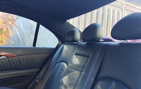 Mercedes-Benz E-Класс, 2003 год, 949 999 рублей, 13 фотография