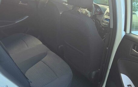 Hyundai Solaris II рестайлинг, 2016 год, 1 140 000 рублей, 12 фотография