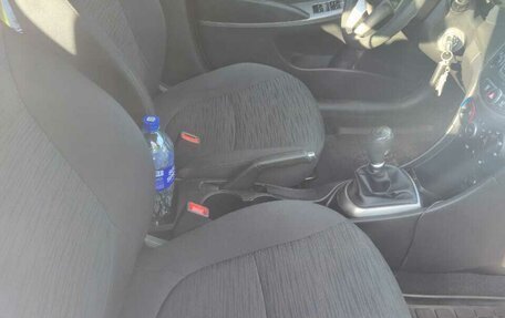 Hyundai Solaris II рестайлинг, 2016 год, 1 140 000 рублей, 11 фотография