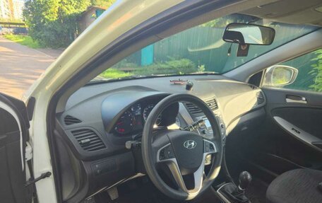 Hyundai Solaris II рестайлинг, 2016 год, 1 140 000 рублей, 5 фотография