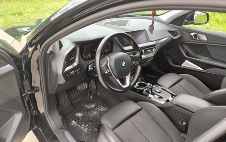 BMW 1 серия, 2019 год, 2 200 000 рублей, 12 фотография