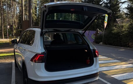 Volkswagen Tiguan II, 2018 год, 2 290 000 рублей, 9 фотография