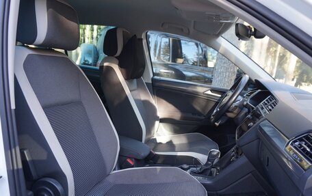 Volkswagen Tiguan II, 2018 год, 2 290 000 рублей, 6 фотография