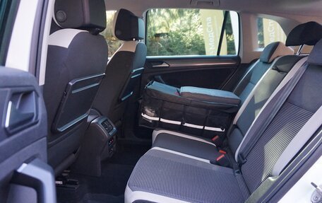 Volkswagen Tiguan II, 2018 год, 2 290 000 рублей, 8 фотография