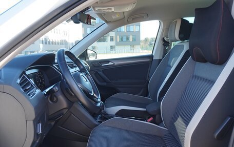 Volkswagen Tiguan II, 2018 год, 2 290 000 рублей, 4 фотография