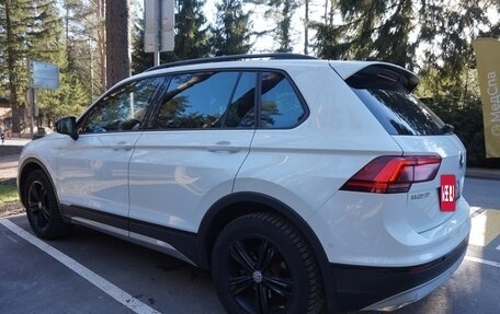 Volkswagen Tiguan II, 2018 год, 2 290 000 рублей, 19 фотография