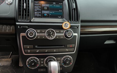 Land Rover Freelander II рестайлинг 2, 2013 год, 1 900 000 рублей, 6 фотография