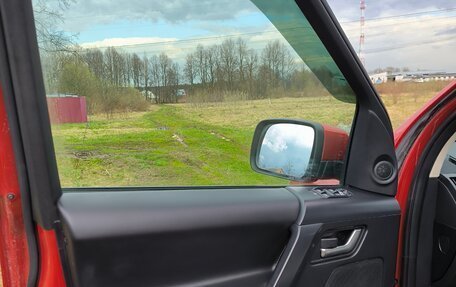 Land Rover Freelander II рестайлинг 2, 2013 год, 1 900 000 рублей, 10 фотография