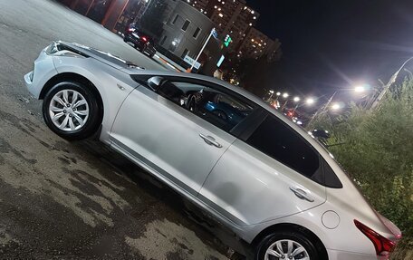 Hyundai Solaris II рестайлинг, 2019 год, 845 000 рублей, 8 фотография