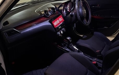 Suzuki Swift V, 2018 год, 1 500 000 рублей, 10 фотография