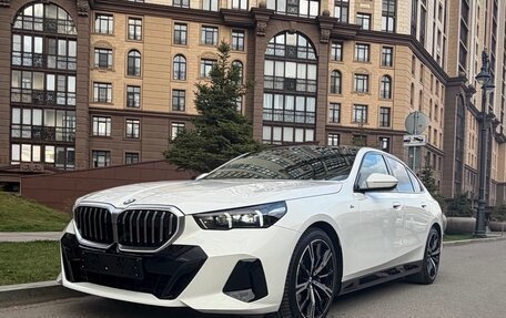 BMW 5 серия, 2024 год, 7 950 000 рублей, 2 фотография